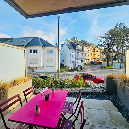 Charming One Bedroom With A Private Terrace Appartement Luxembourg